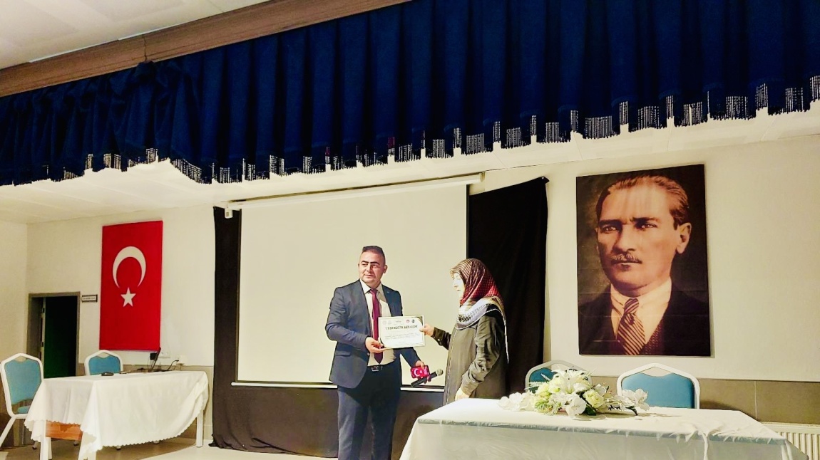 AİLENİN ÖNEMİ TEMALI MAARİF AİLE KONFERANSIMIZ YAPILDI.